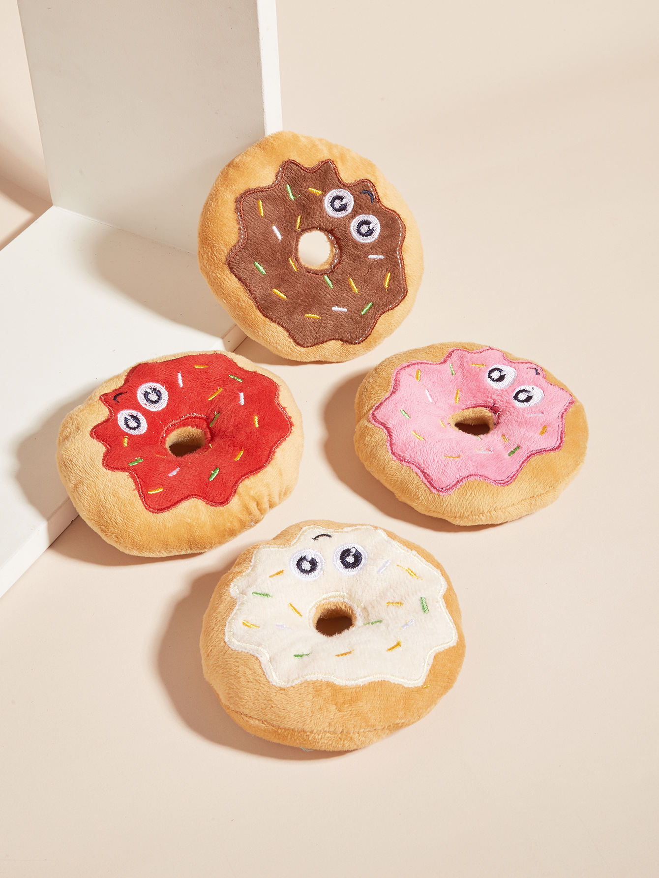 Cross-border dog toys, chewable teething doughnuts, vocal dolls, plush wholesale, hot-selling pet supplies on Amazon pic 19