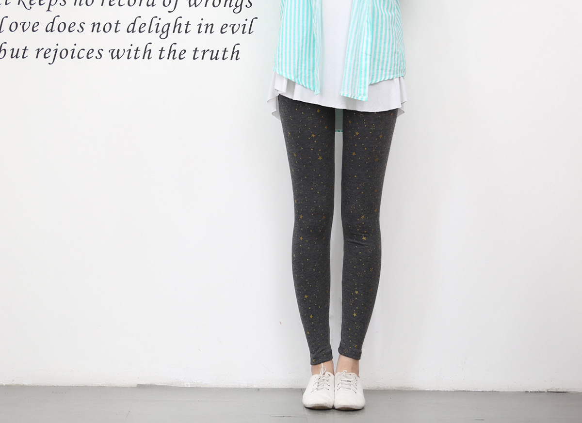 The new basic slimming style from Dongdaemun, South Korea, featuring star-studded nine-inch skinny leggings pic 31