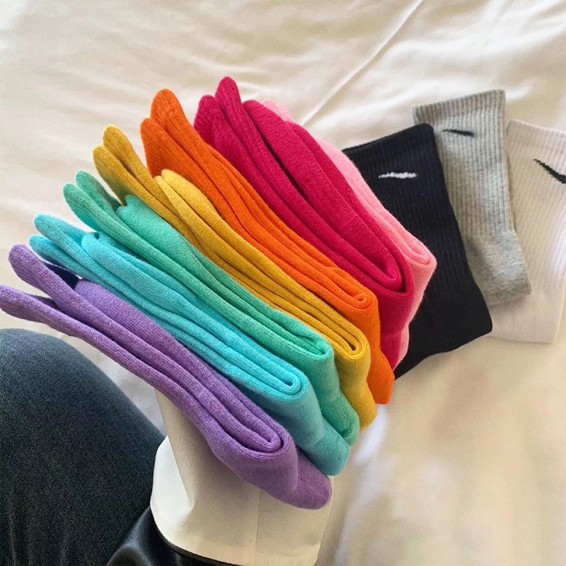 女中筒袜子勾勾秋冬款袜子运动袜糖果色高帮袜长筒NK袜低价批发详情2