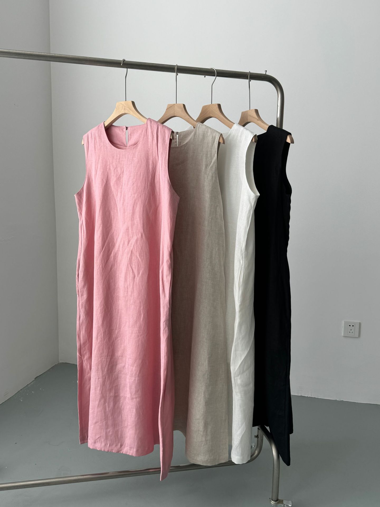 2024 Minimalist and elegant all-linen vest dress for women, summer sleeveless long dress for women pic 35