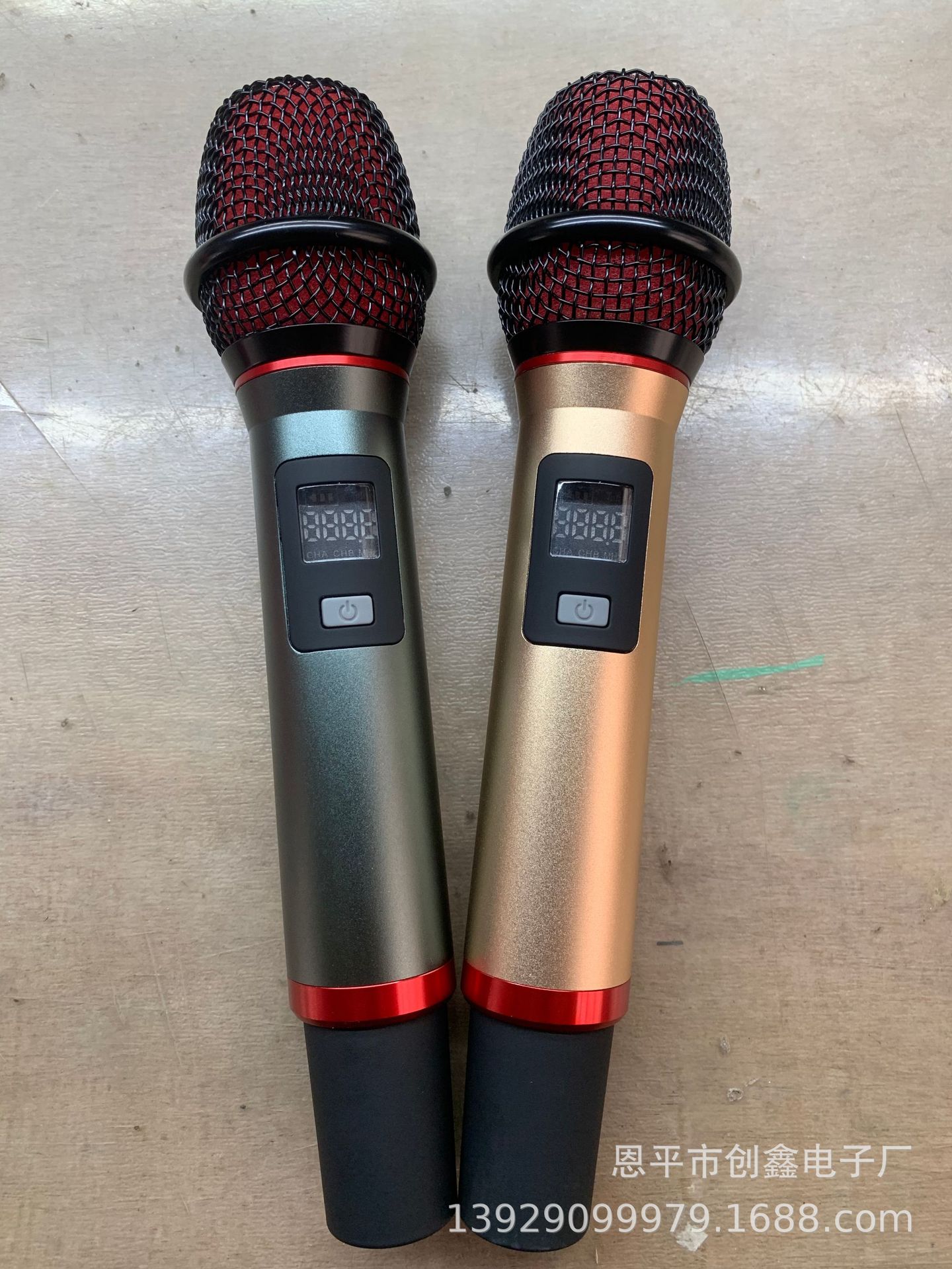 A best-selling karaoke gadget, a multi-purpose dual-microphone combination for car home audio systems pic 11