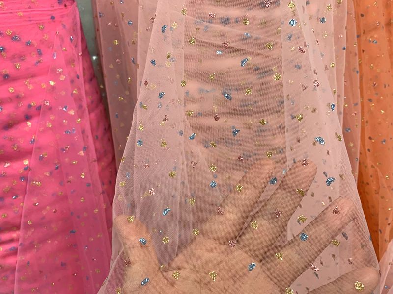 Wholesale of knitted mesh fabric for clothing, toys, puffy skirts, headwear, hair accessories, butterfly knot mesh fabric, and three-color mesh gauze pic 9