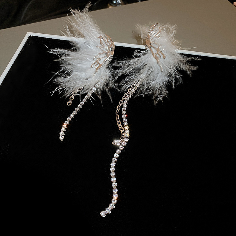 Silver needle asymmetrical feather butterfly diamond-encrusted tassel earrings, niche and unique design sense ear studs, popular long earrings pic 5
