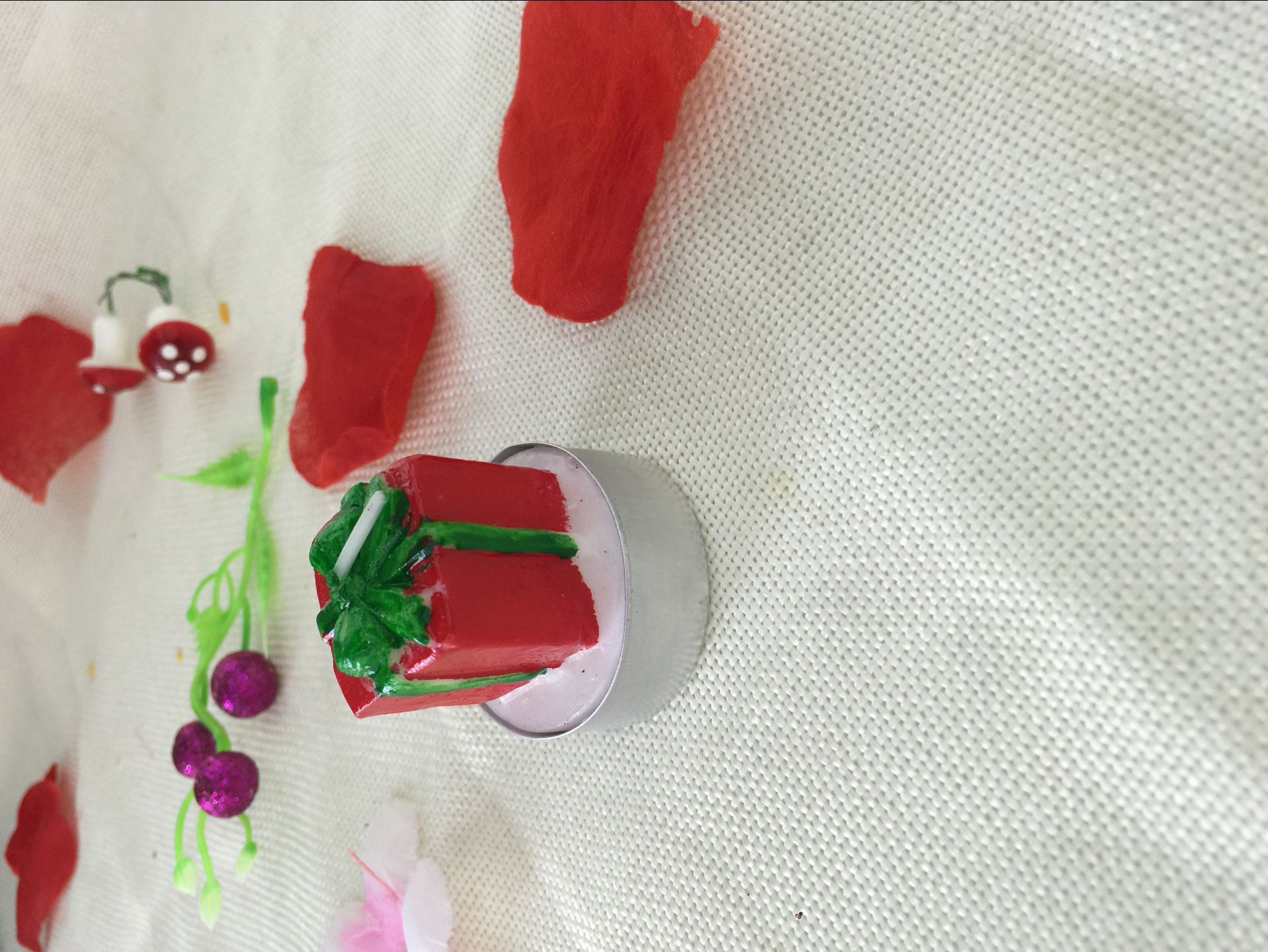 Factory wholesale candles. Christmas candles. Custom orders based on samples are available. Christmas candle ornaments, Santa Claus snow pic 11