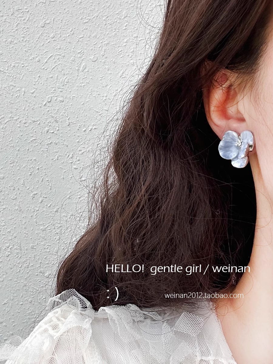 Blue flower earrings, mosquito-repellent incense plate ear clips, no holes, high-end, niche retro style, light luxury stud earrings, Korean-style earrings pic 17
