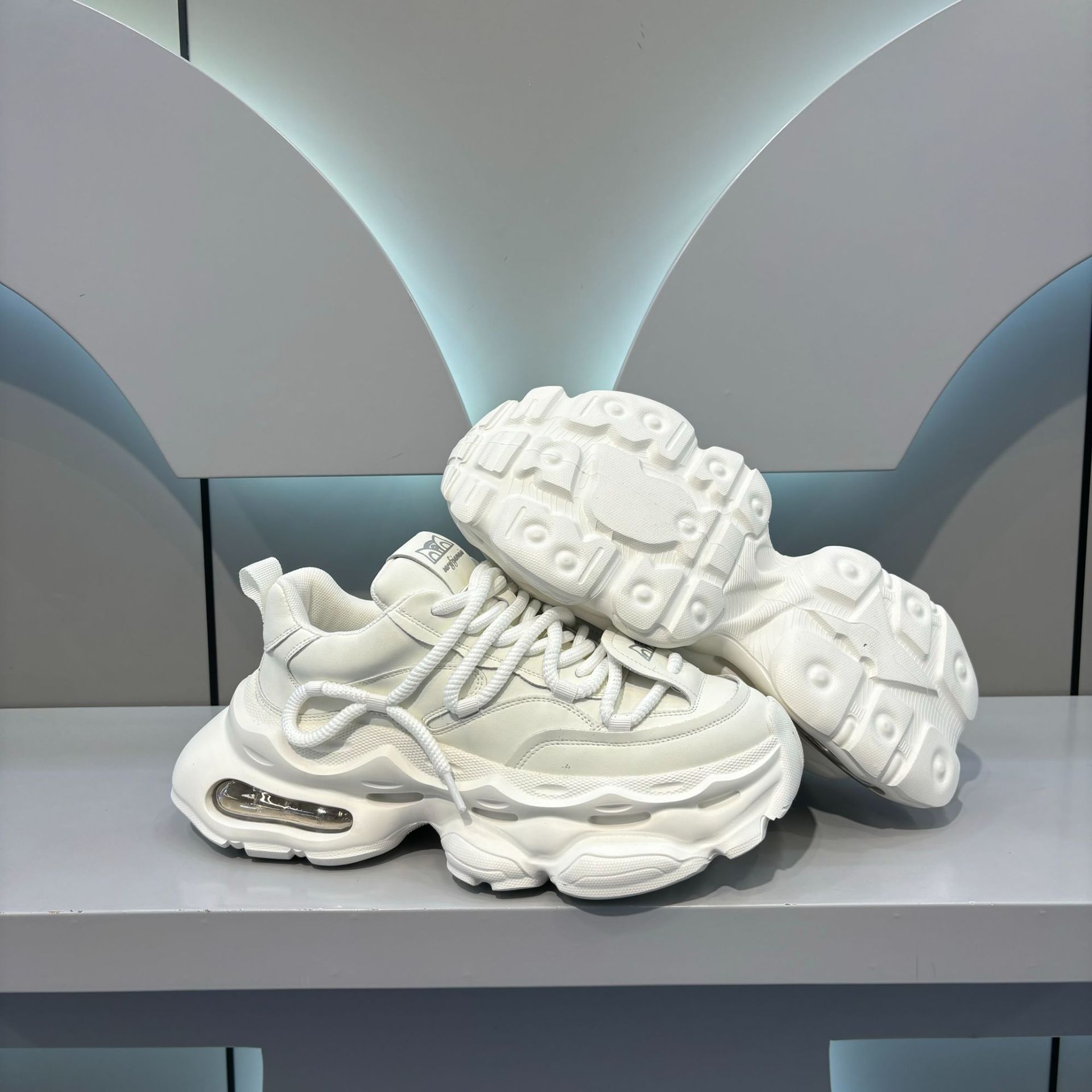 2024新款薄款小白鞋增高透气网面鞋子男款夏季厚底老爹鞋百搭男鞋详情6