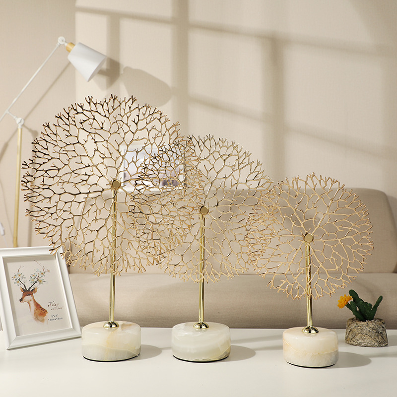 Light luxury modern home decoration art coral ornaments, gifts, entrance hall, living room, model room, creative display and arrangement pic 3