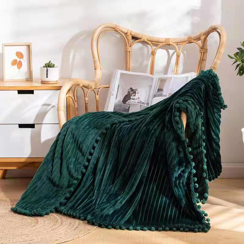 Viada cute style simple strip with ball flannel blanket, home carpet, all-season suitable polyester nap casual blanket, skirt blanket, cross-border exclusive supply, best-selling item pic 9