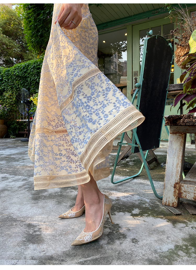 XIAOLI夜幕蕾丝A字V领吊带碎花连衣裙新款法式小众长裙子女夏详情24