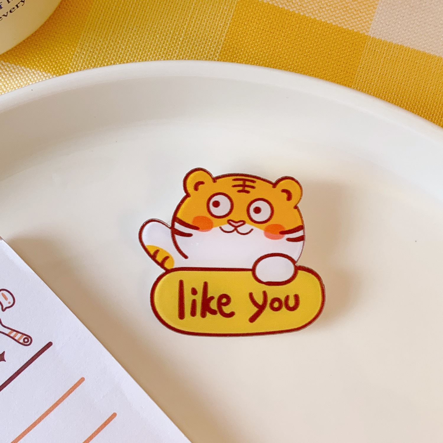 ins风潮可爱甜美小老虎亚克力胸针包包服装装饰配饰卡通创意徽章详情23