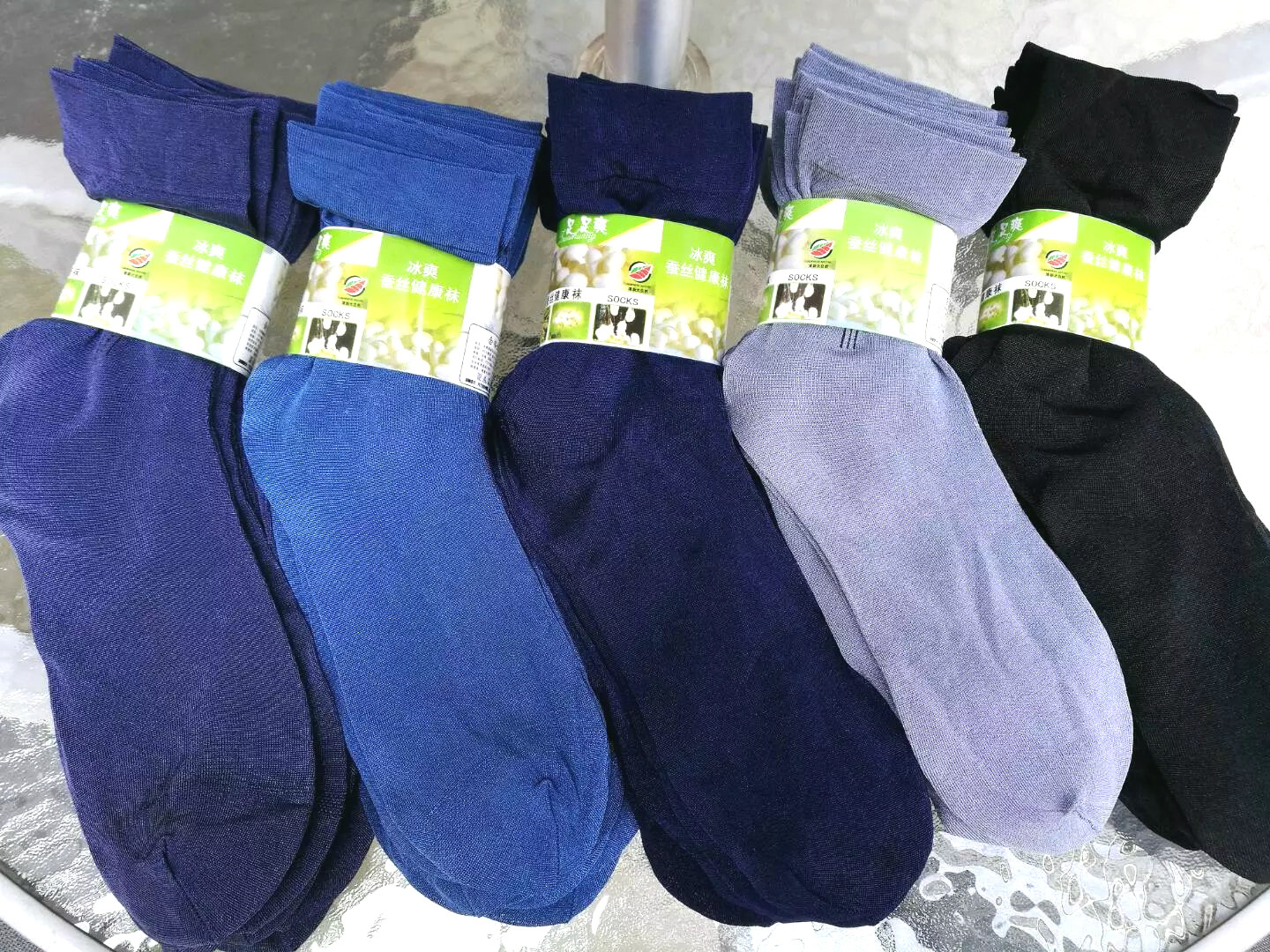 Verano hombre de color sólido medias de tubo corto calcetines negocios perla de terciopelo mercerizado moda calcetines de seda helada stand pic 2
