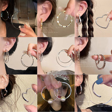 Instags-style pearl heart-shaped earrings for women, exquisite, niche, versatile and high-end stud earrings, 925 silver needle best-selling earrings wholesale pic 4