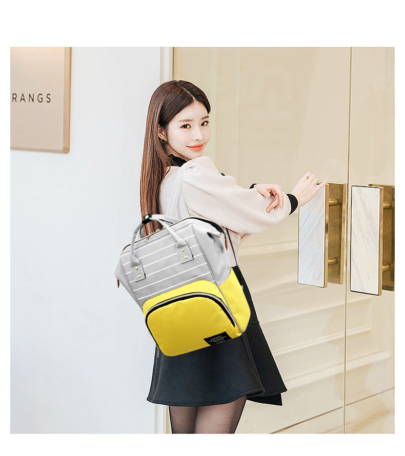 时尚印花条纹双肩妈咪包大容量多功能户外母婴包韩版尿布包背包详情14