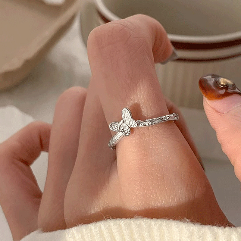 韩国东大门新款小众设计感百搭戒指女麻花极简风组合锆石开口手饰详情3