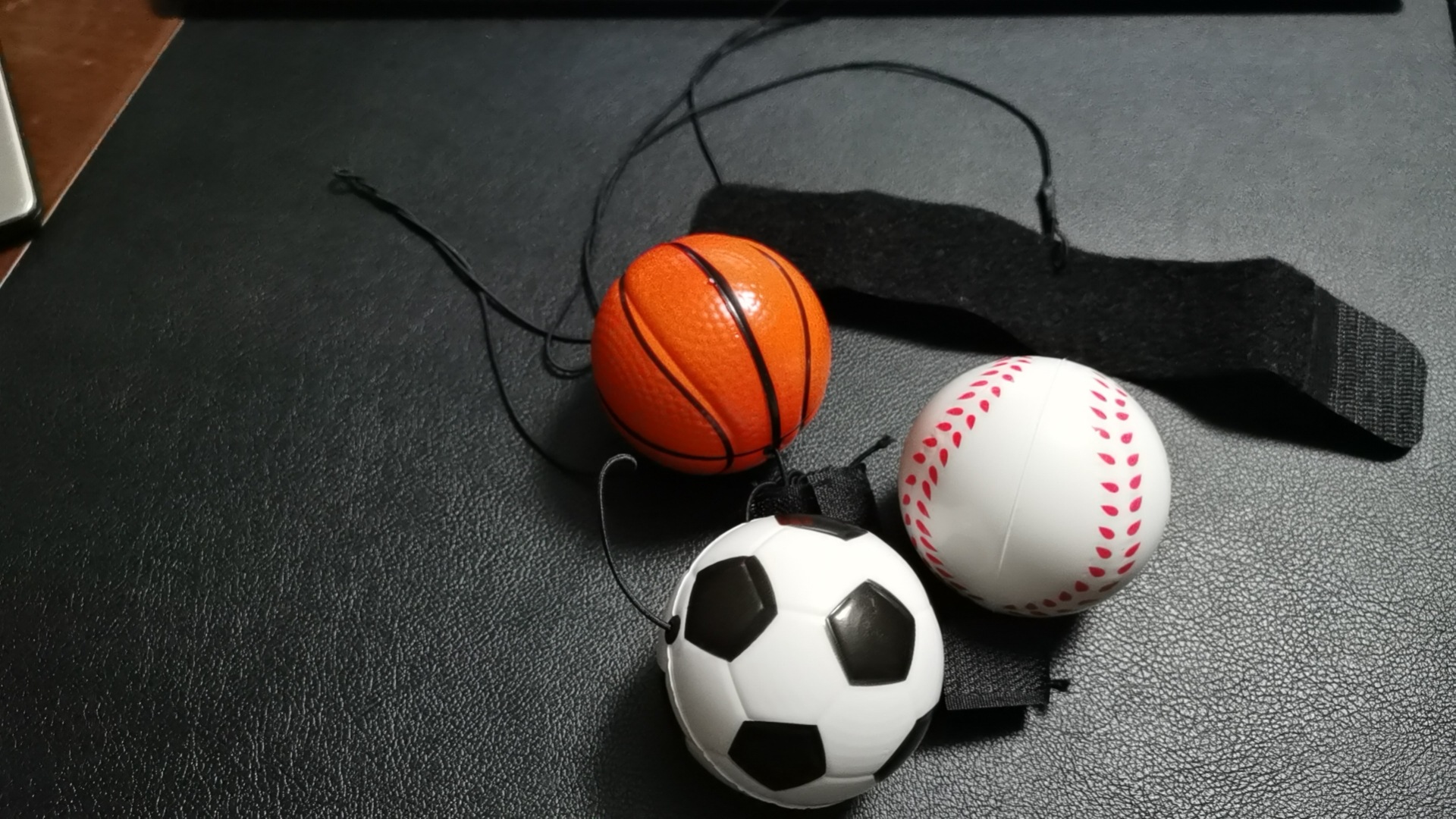 PU高弹老人健身锻炼神器手抛弹力球手腕弹力球创意回弹足球篮球玩详情4