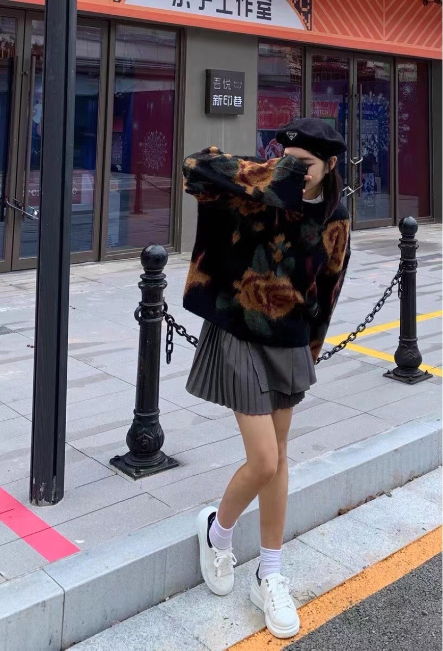 Korean chic autumn retro gradient color laid-back style stylish mohair loose long-sleeved knitted sweater for women pic 6
