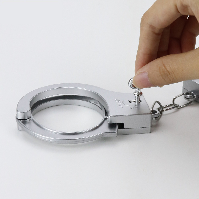玩具手铐塑料儿童过家家cos表演道具电镀手铐仿真整蛊创意玩具详情4