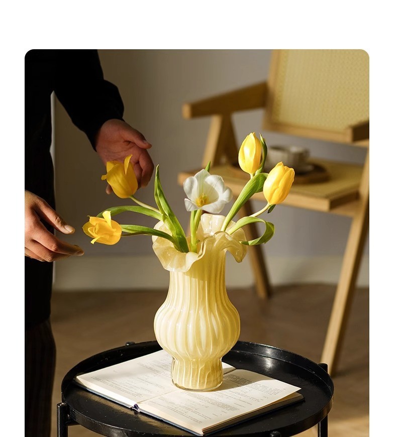 Vintage glass vases, living room flower arrangements, hydroponic, high-end pleated skirts, French retro ornaments, table soft decorations pic 3