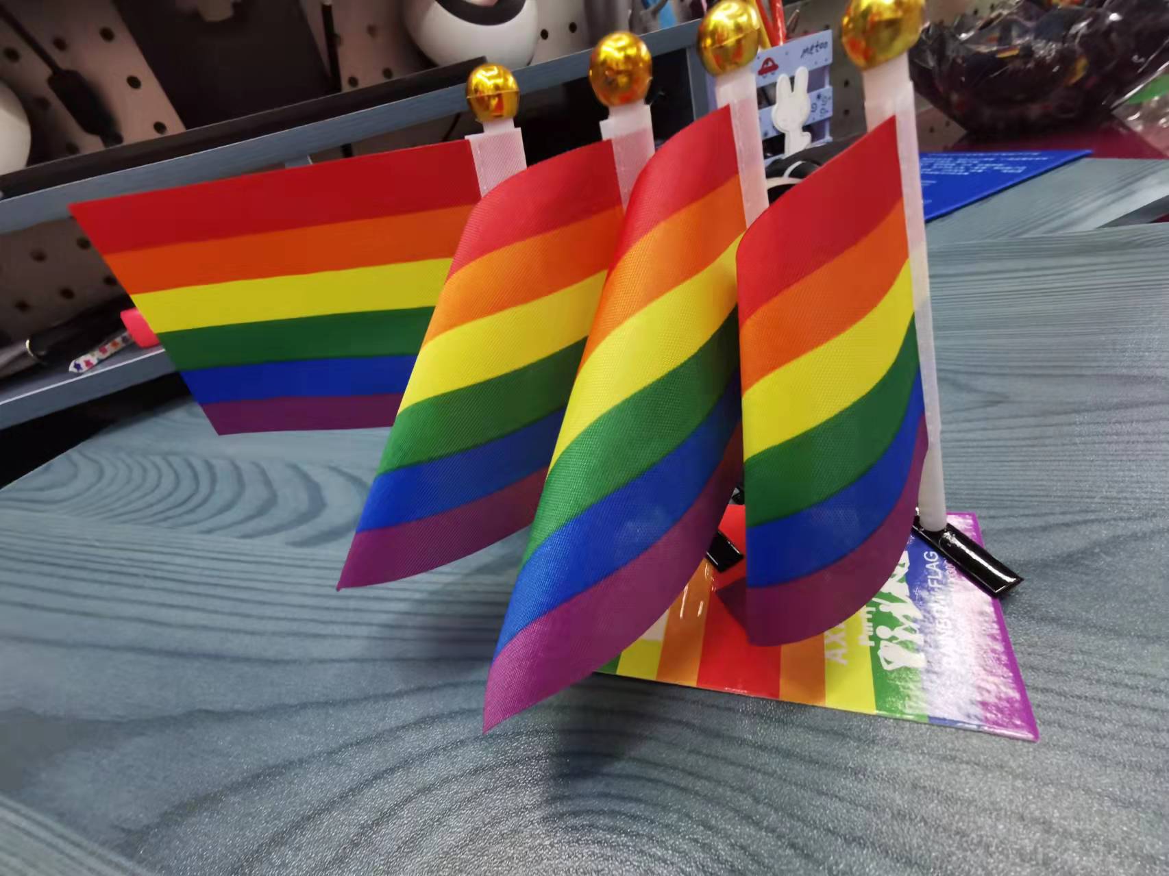 彩虹旗鸭嘴夹同志同性恋LGBT边夹发饰骄傲旗节日活动装饰旗帜详情3