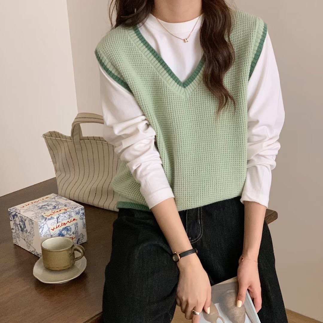 秋季复古牛角扣短款纯色针织马甲背心毛衣女宽松无袖坎肩叠穿马夹详情2