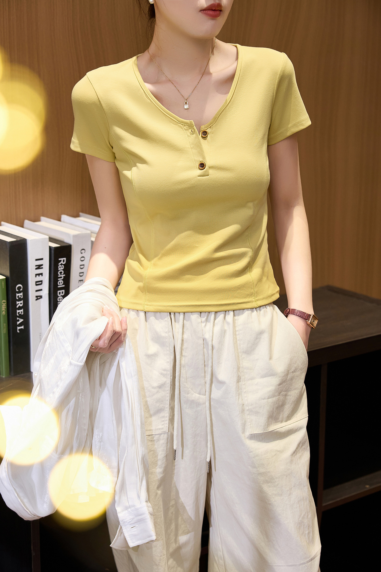 #精梳纯棉#高级设计感V领短袖T恤女夏季2025新款复古纽扣正肩上衣详情33