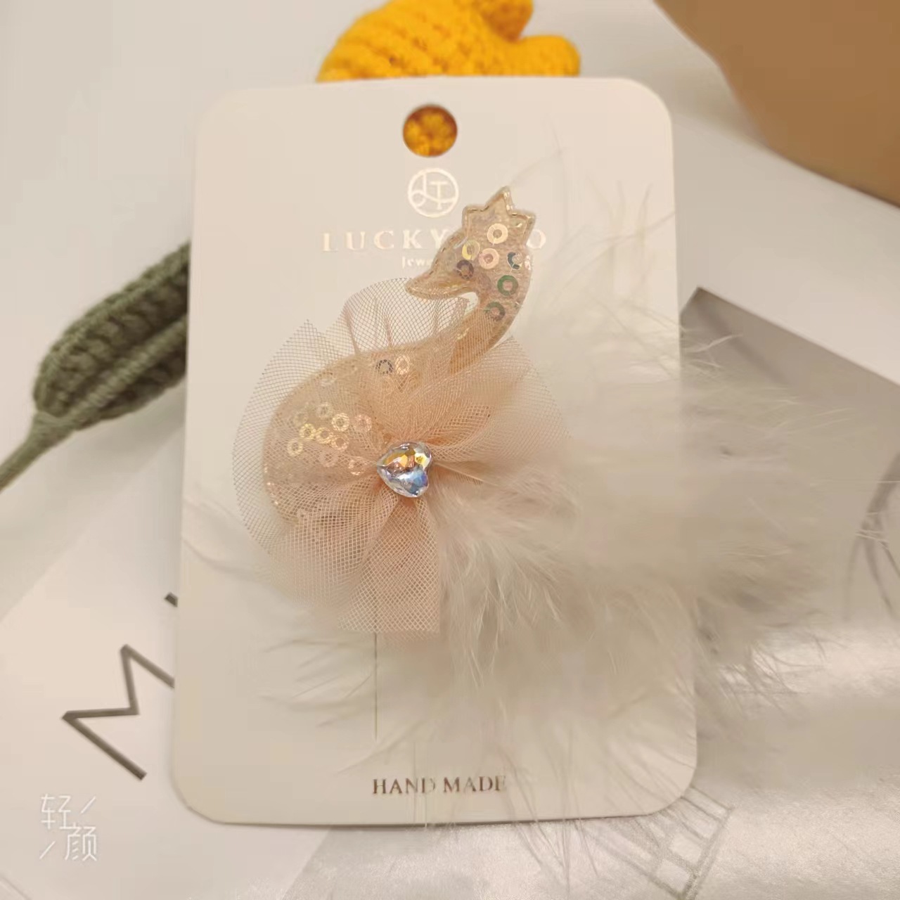 发夹LT10519儿童款布艺天鹅爱心莎莎毛毛手工发饰发夹详情2