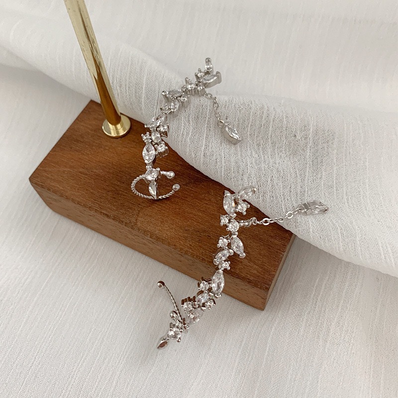 银色气质流苏耳骨夹无耳洞一体式耳钉耳夹小众设计高级潮耳环耳饰详情7