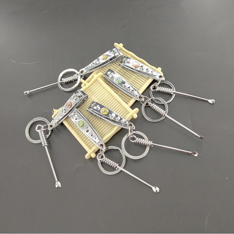 Metal keychains, nail clippers, ear spoons, 3-piece set, portable keychains, 1 yuan source, 2 yuan wholesale pic 3