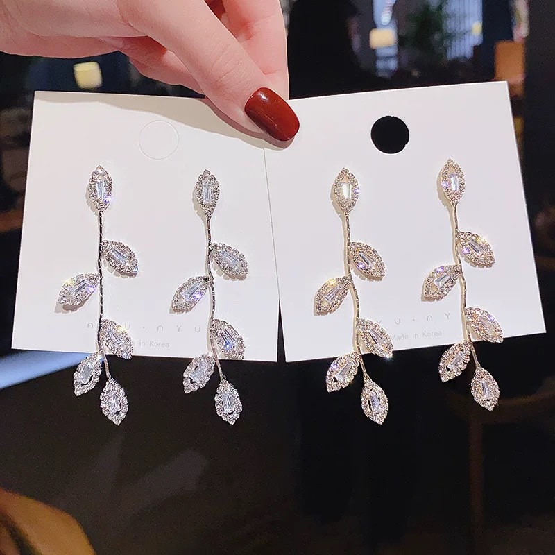 Zircon leaf earrings, long and elegant, versatile earrings S925, exquisite earrings design sense, beautiful stud earrings for women B460 pic 17