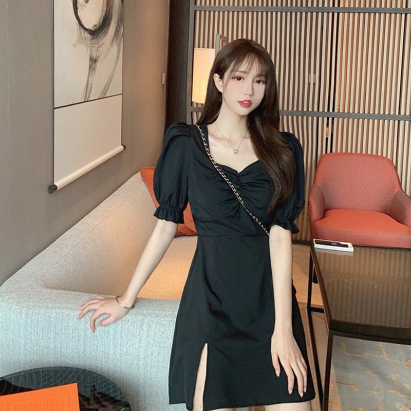 The 2022 spring new French retro Hepburn V-neck slimming and wai-cinching sexy slit dress for children pic 7