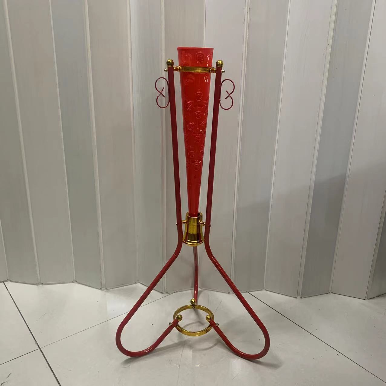 Direct sales manufacturer cross-border wedding and wedding scene wedding baskets, iron baskets, flower baskets, wedding flower stands, welcome baskets, aisle flower baskets pic 30