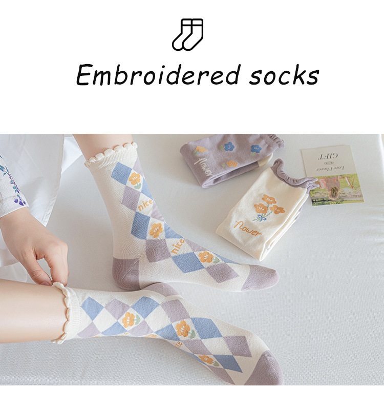 New autumn and winter style taro color straight plate rolled diamond-shaped small flower mid-calf socks for women, fresh cotton socks for women, one-piece consignment pic 6
