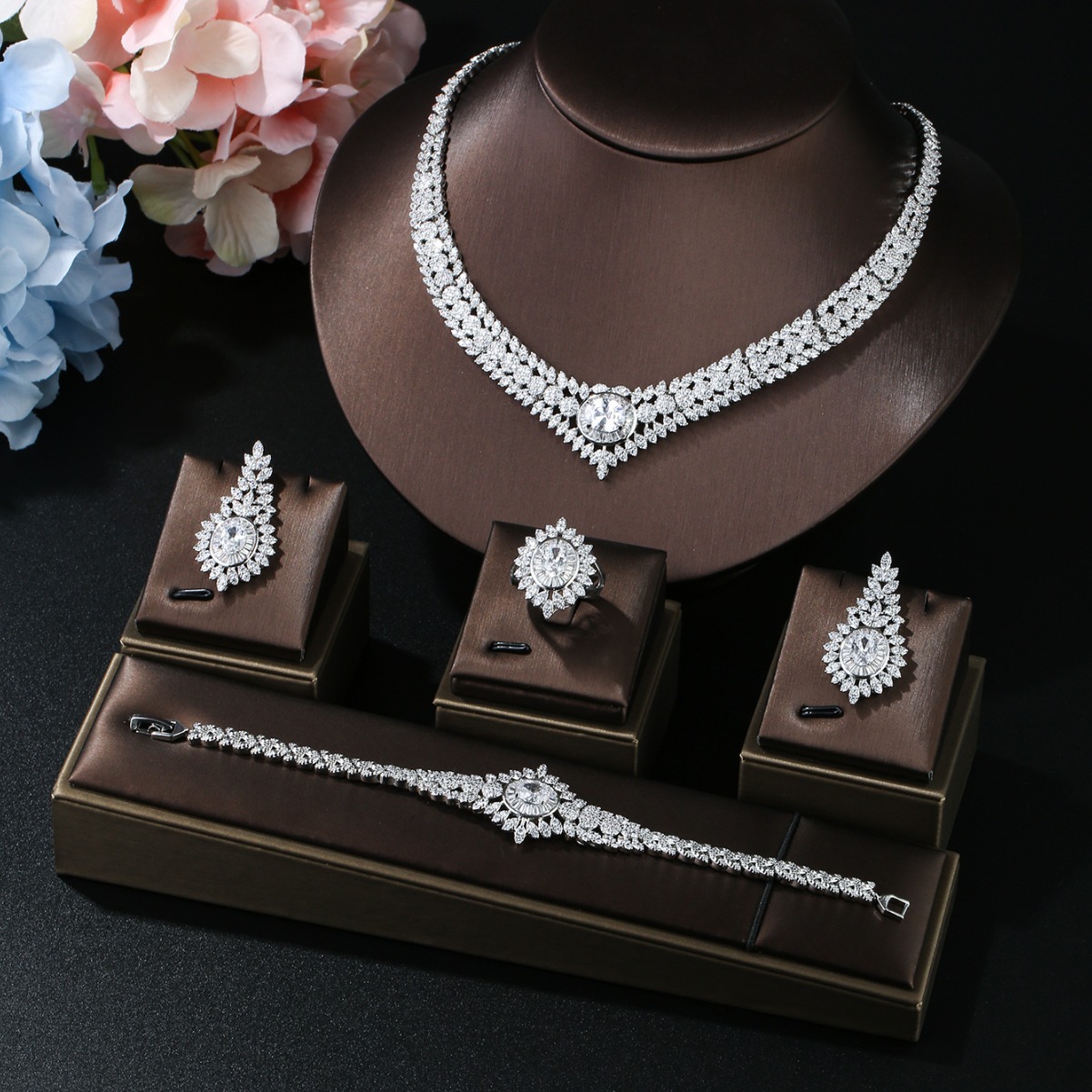 跨境新款四件装新娘套装铜微镶锆石婚礼配饰项链耳环手链戒指详情10