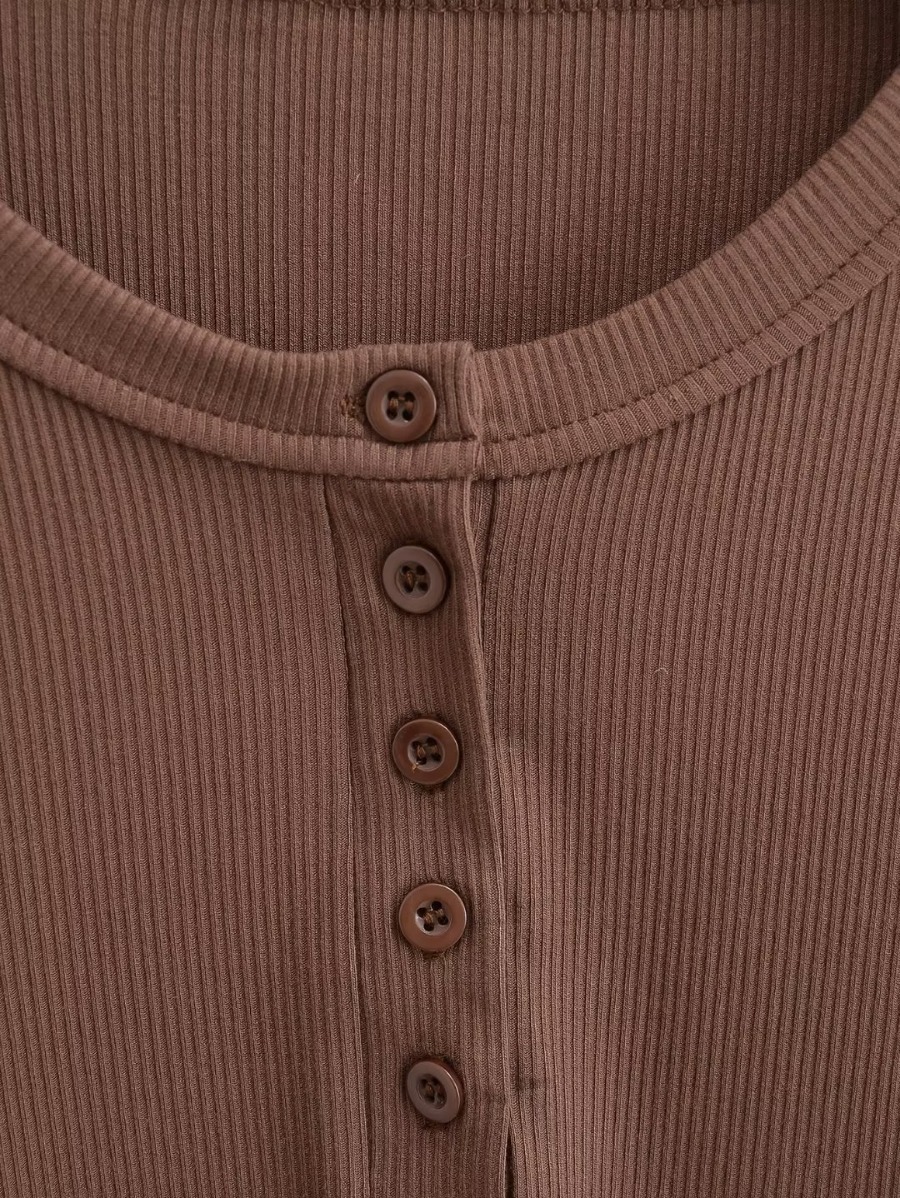 2022秋季新款辣妹女装长袖排扣弧形下摆圆领修身短款女式T恤详情65