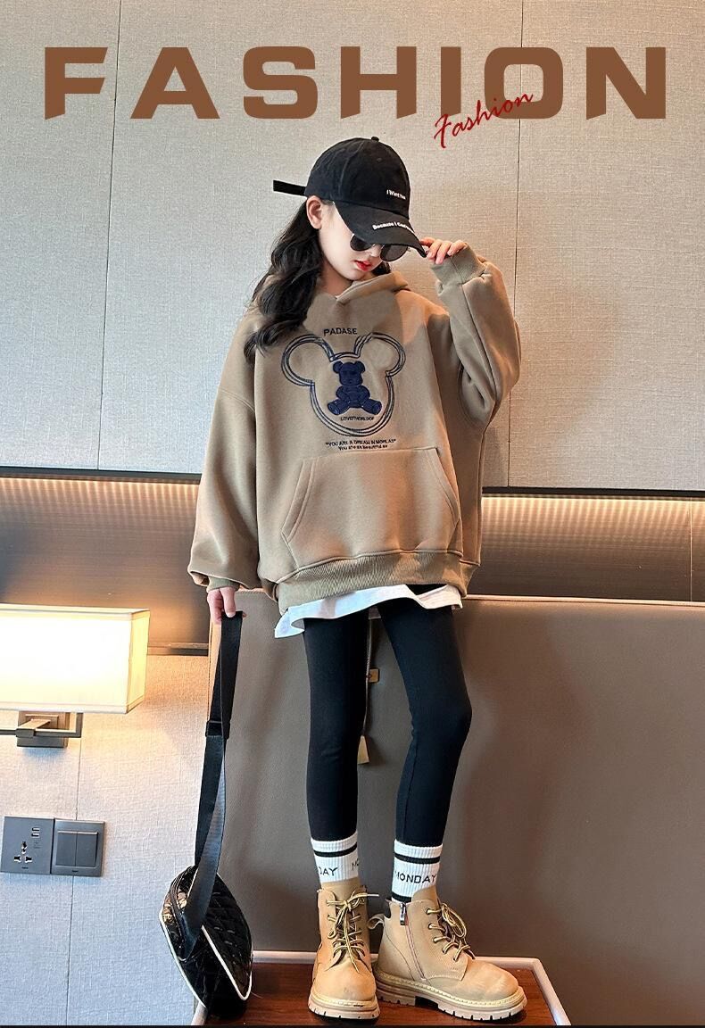 秋季新款儿童时尚带帽卫衣中大女童前置口袋卡通印花单件外穿上衣详情1