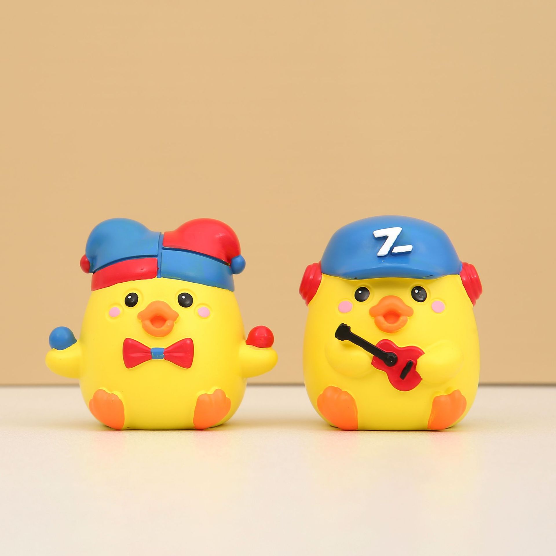 Cute cartoon car ornaments, creative duck resin handicrafts, office desk decorations, cake baking accessories pic 3