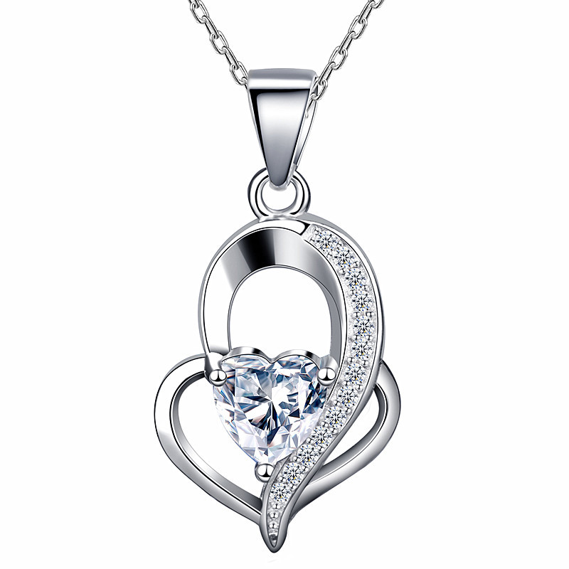 A high-quality imitation D-color moissanite four-leaf clover female pendant with eight hearts and eight arrows from a live-streaming product by a popular influencer on Kuaishou and Douyin pic 19