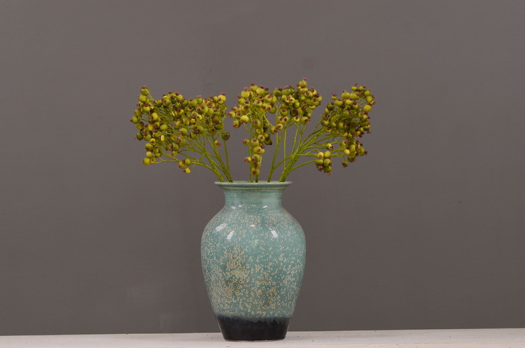 Dongli Flower Industry offers wholesale of artificial flowers for Chinese-style living room, home and dining table decoration. We provide one-piece consignment services for large branches, multi-headed artificial berries, rose fruits, small white fruits and green fruits pic 14