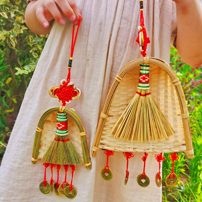 Copper coins, small brooms, dustpans, hanging ornaments, door decorations for moving into a new home, indoor hanging ornaments, TV wall decorations for the Qingming and Dragon Boat festivals pic 57