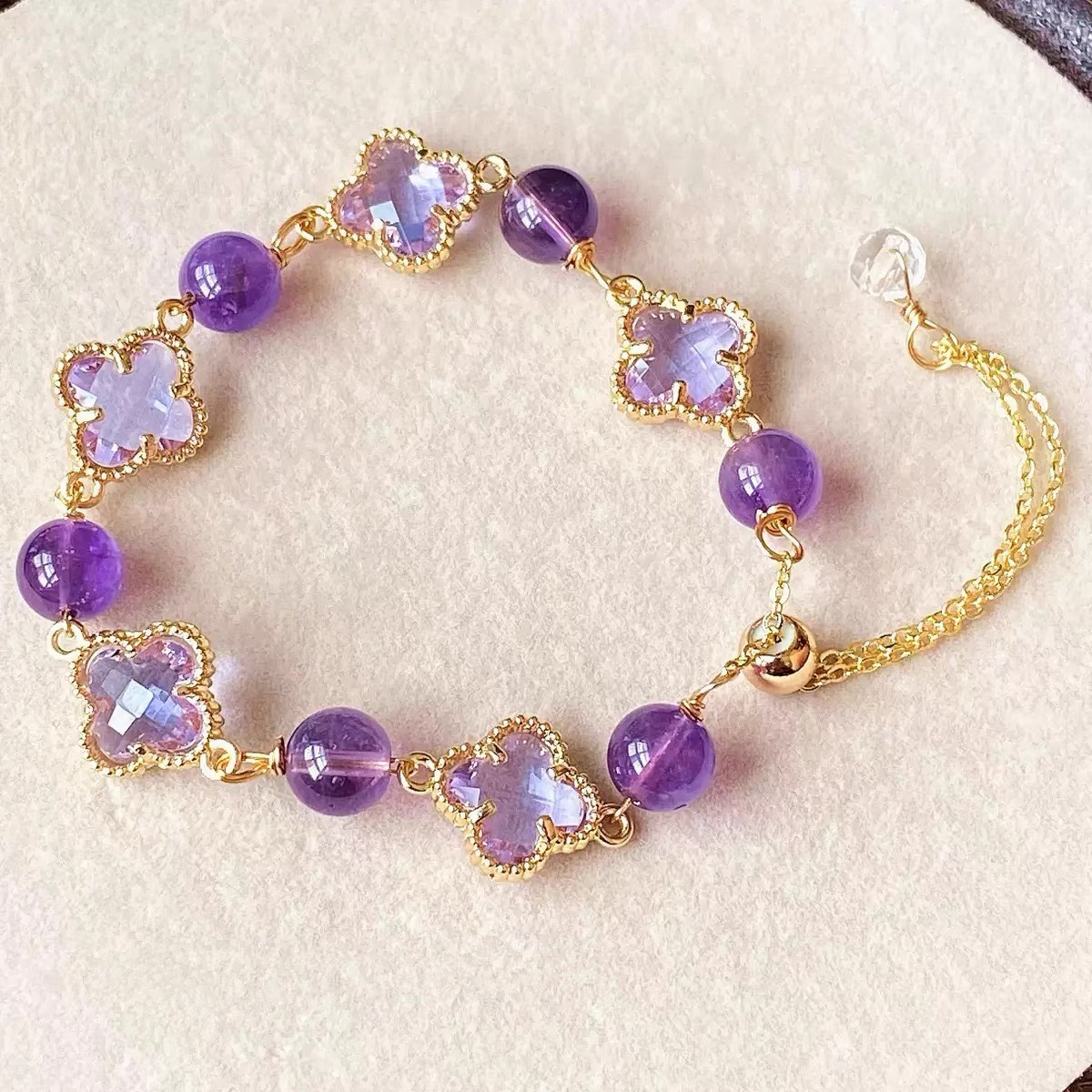 Natural crystal bracelet, four-leaf clover, natural amethyst bracelet, strawberry crystal white crystal, fashionable, light luxury and high-end feel pic 4