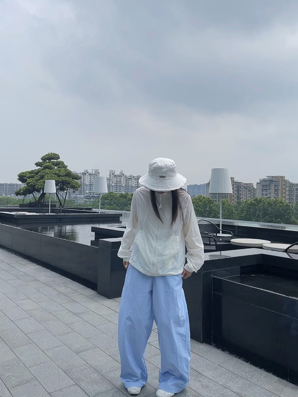 子川蓝色系清凉垂感工装裤女2024夏季新款松紧腰百搭直筒长裤8656详情38