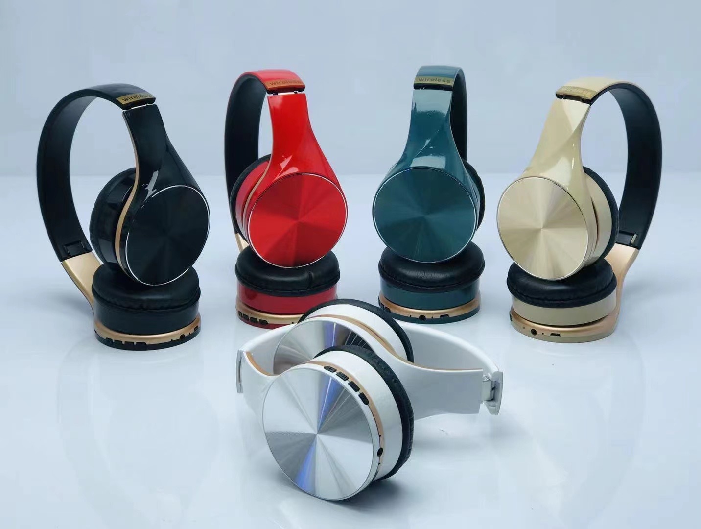 Cross-border new over-ear Bluetooth wireless headphones ST70 foldable gaming headset sports headphones manufacturer pic 12