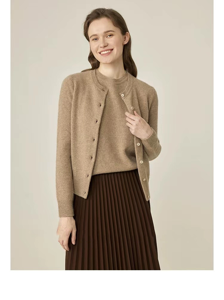 Qili Colorful Gemstone 12-color seamless one-piece Merino wool button cardigan, a versatile knitted long-sleeved top for commuting pic 60