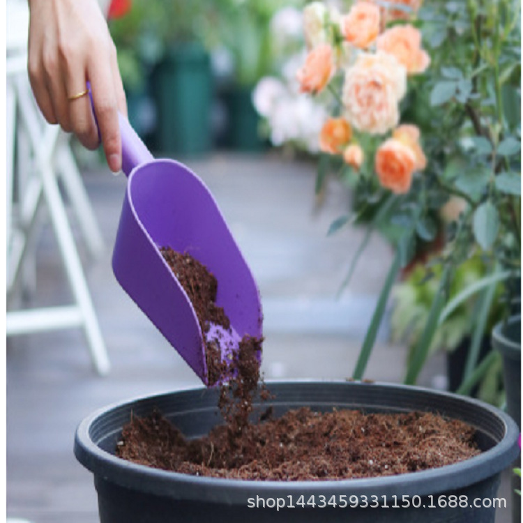 Plastic soil shovels for gardening, household soil shovels, and various specifications of gardening and vegetable planting shovels are available for wholesale at 2 yuan. They can be ordered from stores pic 8