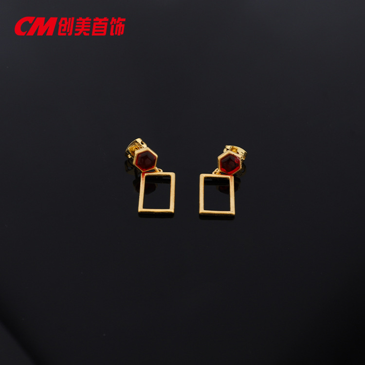 Chuangmei Jewelry offers French retro heart-shaped stud earrings set with colorful artificial gemstones, a niche and high-end accessory wholesale pic 4