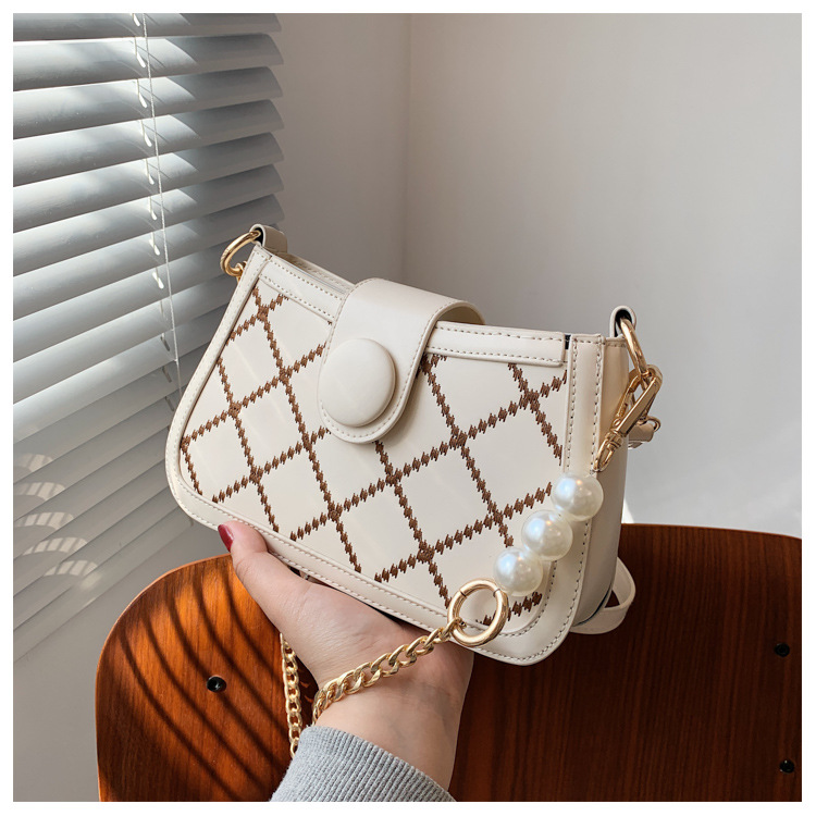 夏季包包女2021新款潮时尚链条腋下包法棍包法国小众百搭斜挎包详情15