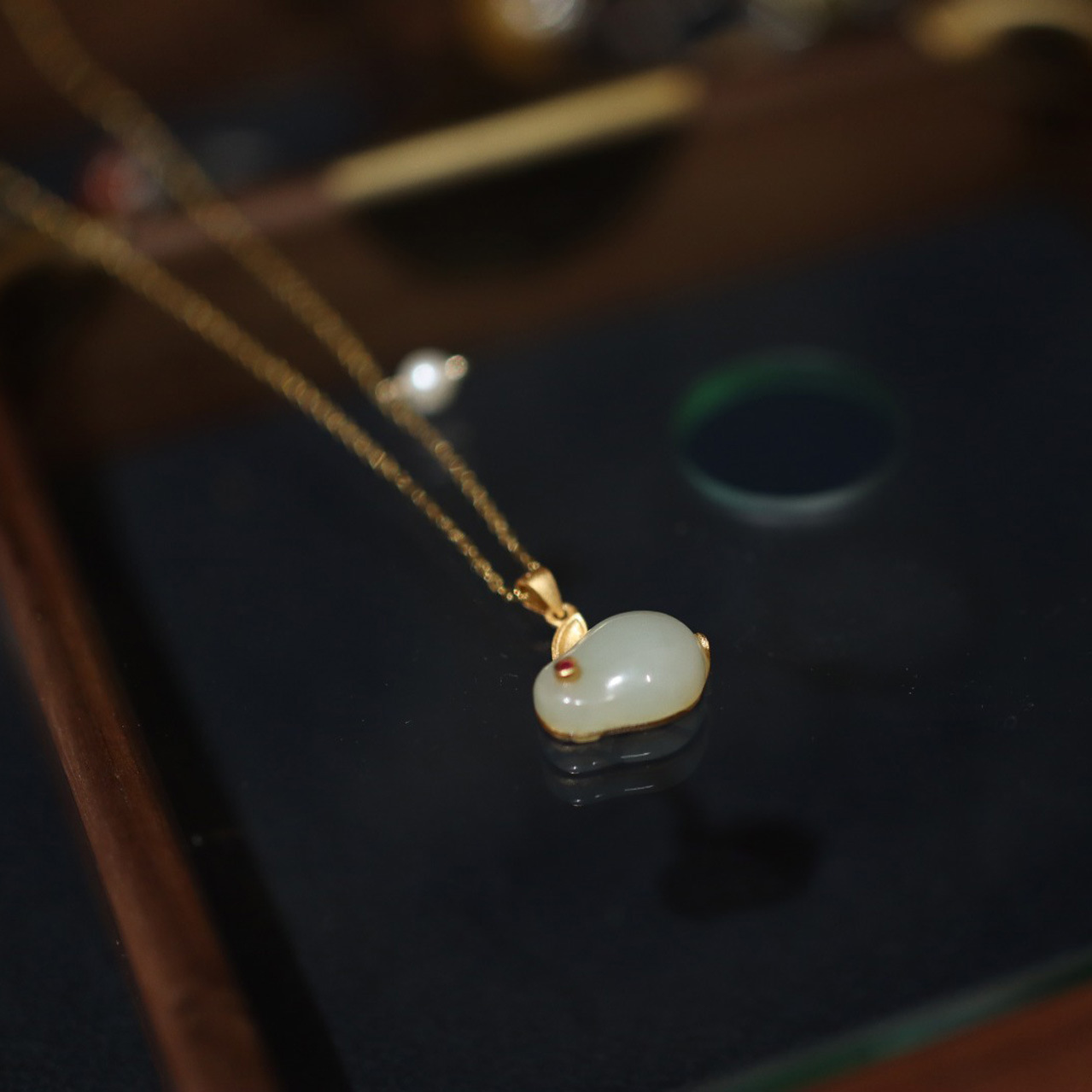 925 silver gold-plated and inlaid with Hetian jade rabbit necklace, a new and niche design for women, a collarbone chain necklace for the zodiac year pic 9