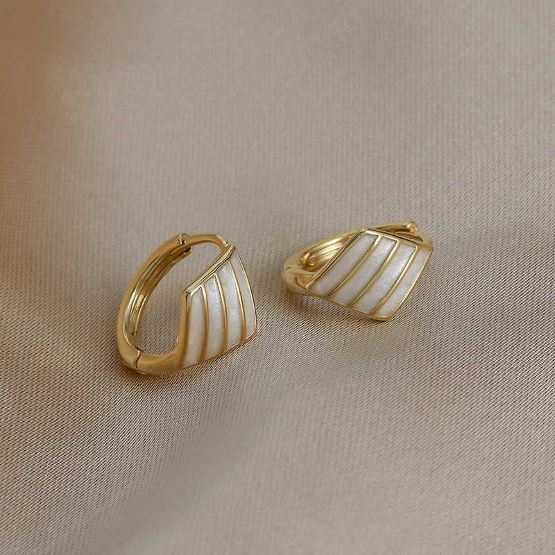 夏季新款复古法式气质耳环女小众设计感几何滴油扇形耳饰百搭耳扣详情7