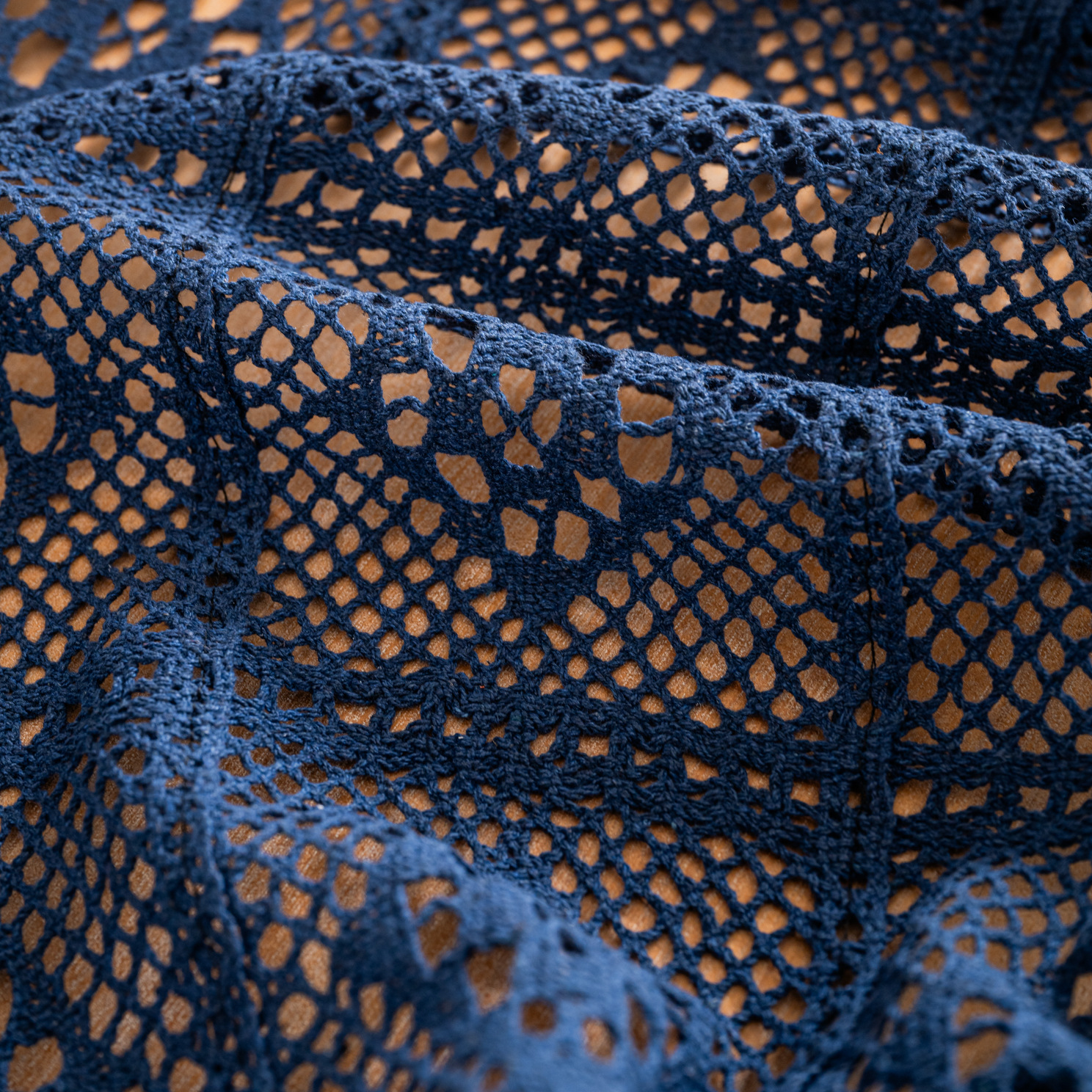 Cross-border hollowed-out hidden deep blue tablecloth, retro crochet photo art book, personalized cotton thread woven tablecloth cover pic 5