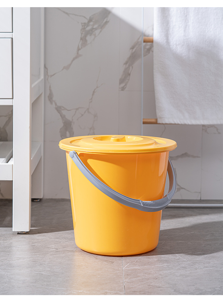 厂家批发塑料家用学生宿舍手提带盖水桶黄蓝绿橙色加厚15 18 20升详情9